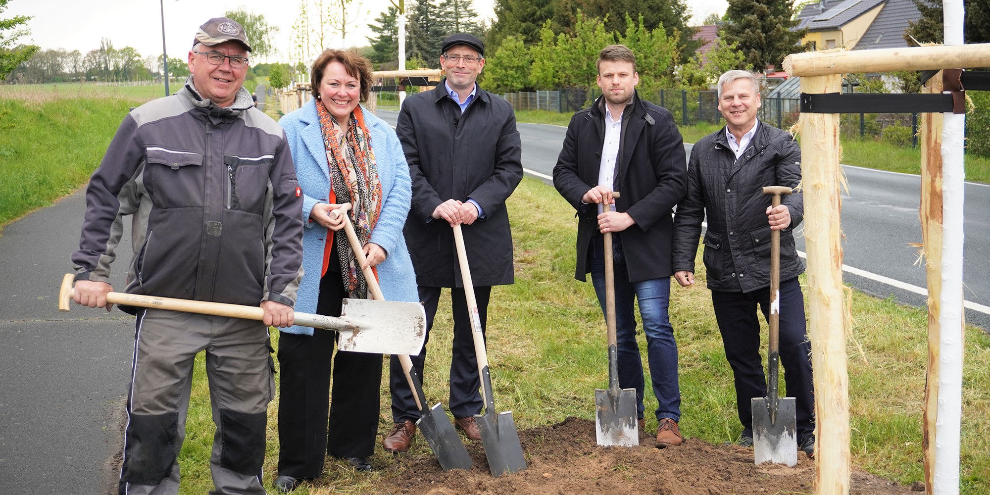 Baumpflanzung L 86 Kloster Lehnin Ministerium für Infrastruktur und
